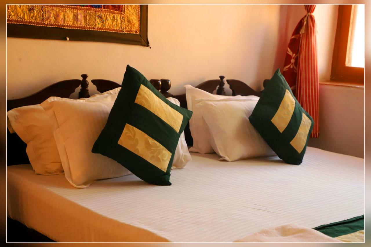 Hotel Renuka Джайсалмер Екстериор снимка